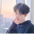 黄铉辰李龙馥的头像