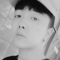 默默的头像