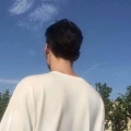 不酷但很爱笑的头像