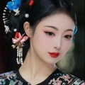 斓斓的头像