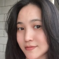 调皮的玉兔精在沉思的头像
