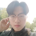 看一岁枯荣的头像