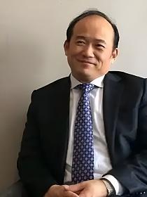 被竞争对手陷害的湖北首富的封面